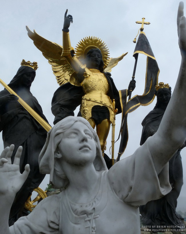 Joan-of-arc-angels-statue